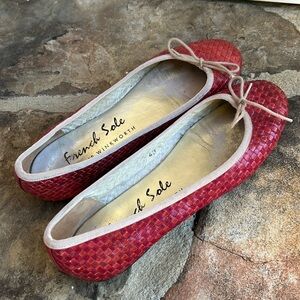 French Sole/ red leather ballet flats